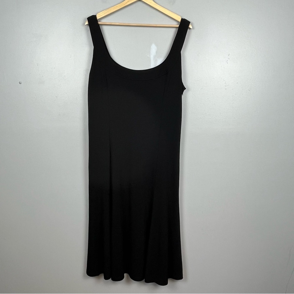 Lauren Ralph Lauren black rayon poly blend side zip midi dress, size 16.